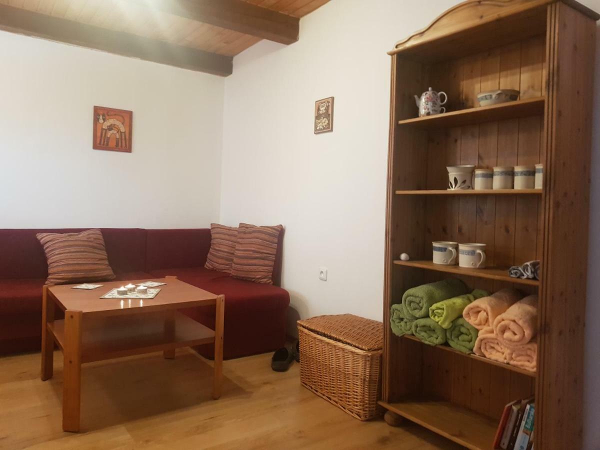Hrncirna Apartment Klenovice  Ngoại thất bức ảnh